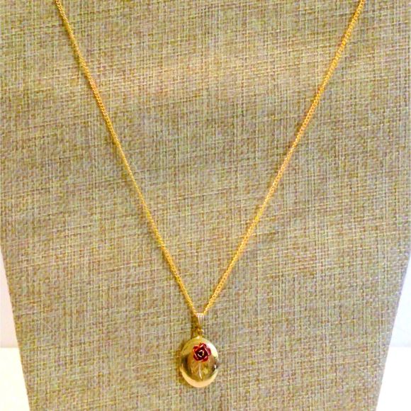 Vintage Red Rose Accented Delicate Gold Tone Oval Locket Necklace - Picture 2 of 5
